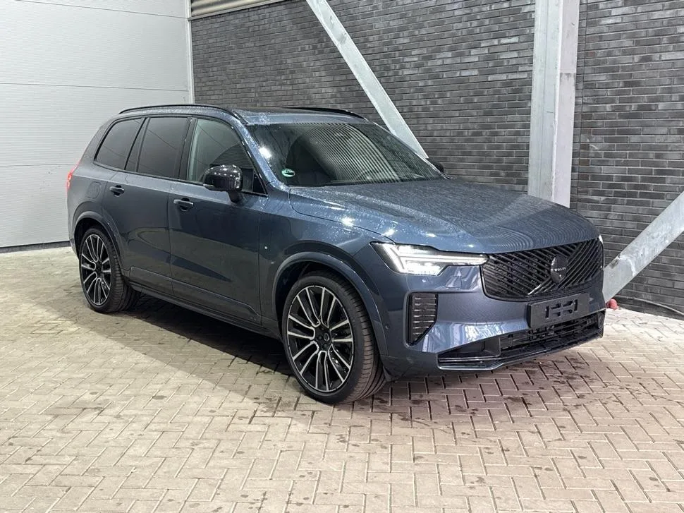Volvo XC90 (2026) — foto 1