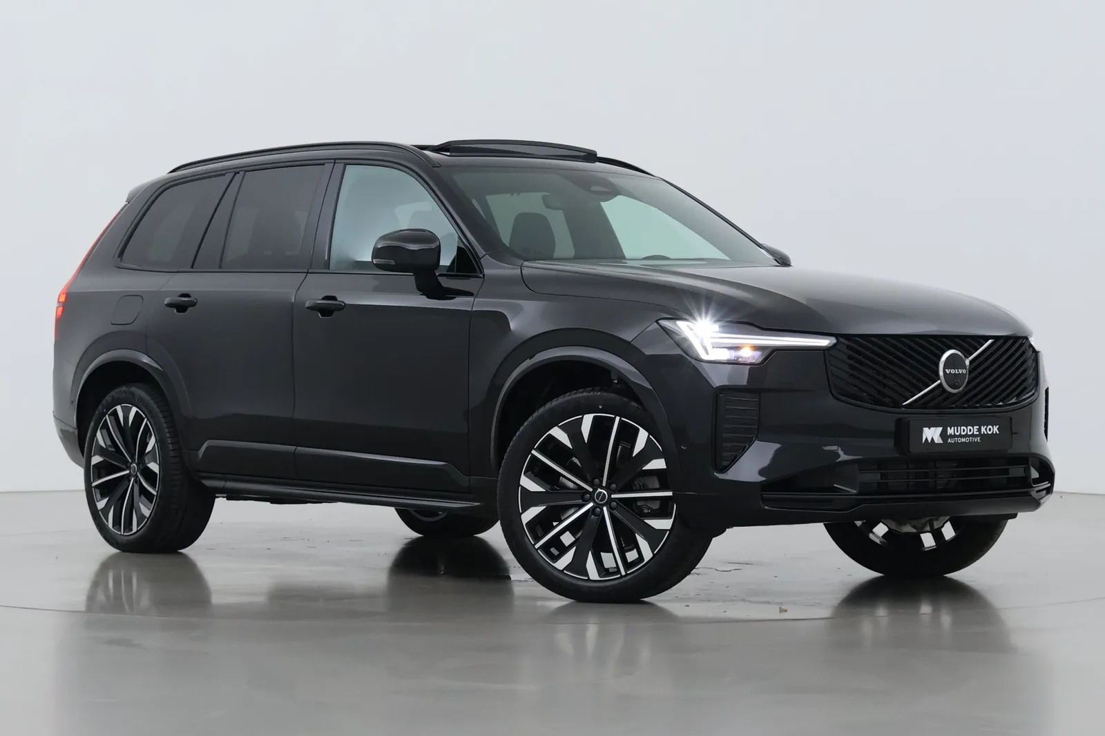 Volvo XC90 (2026) — foto 1