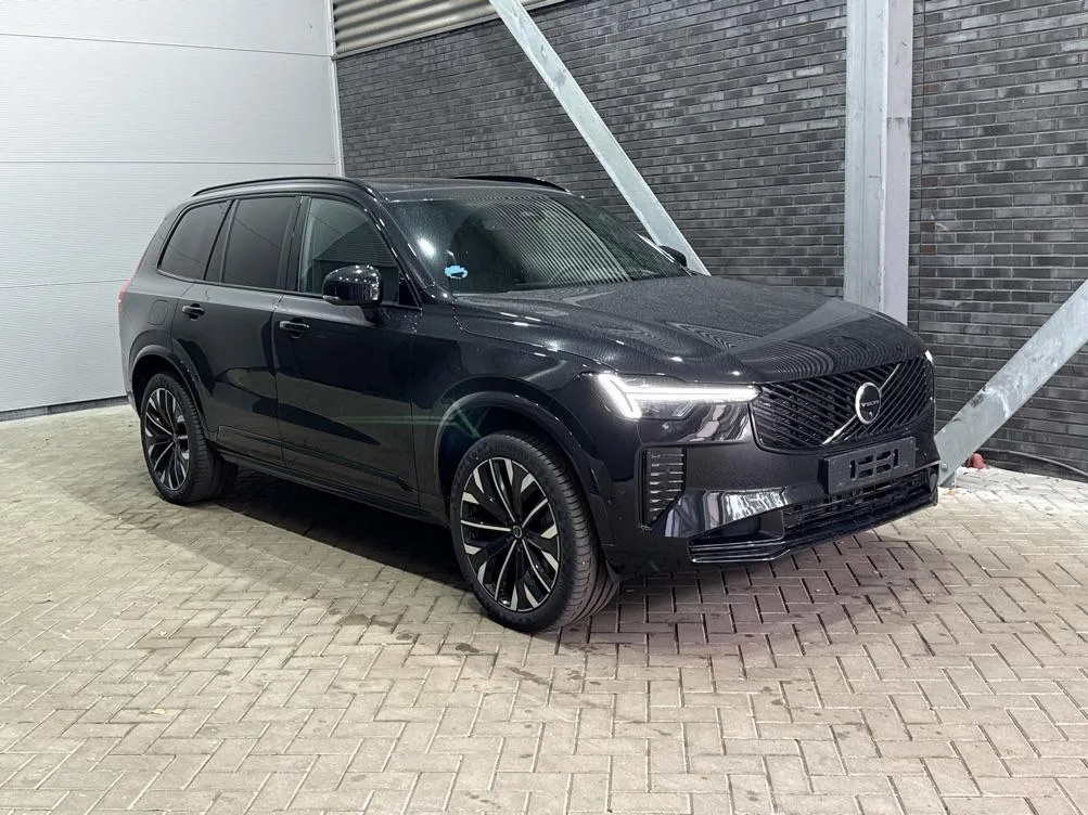 Volvo XC90 (2026) — foto 1
