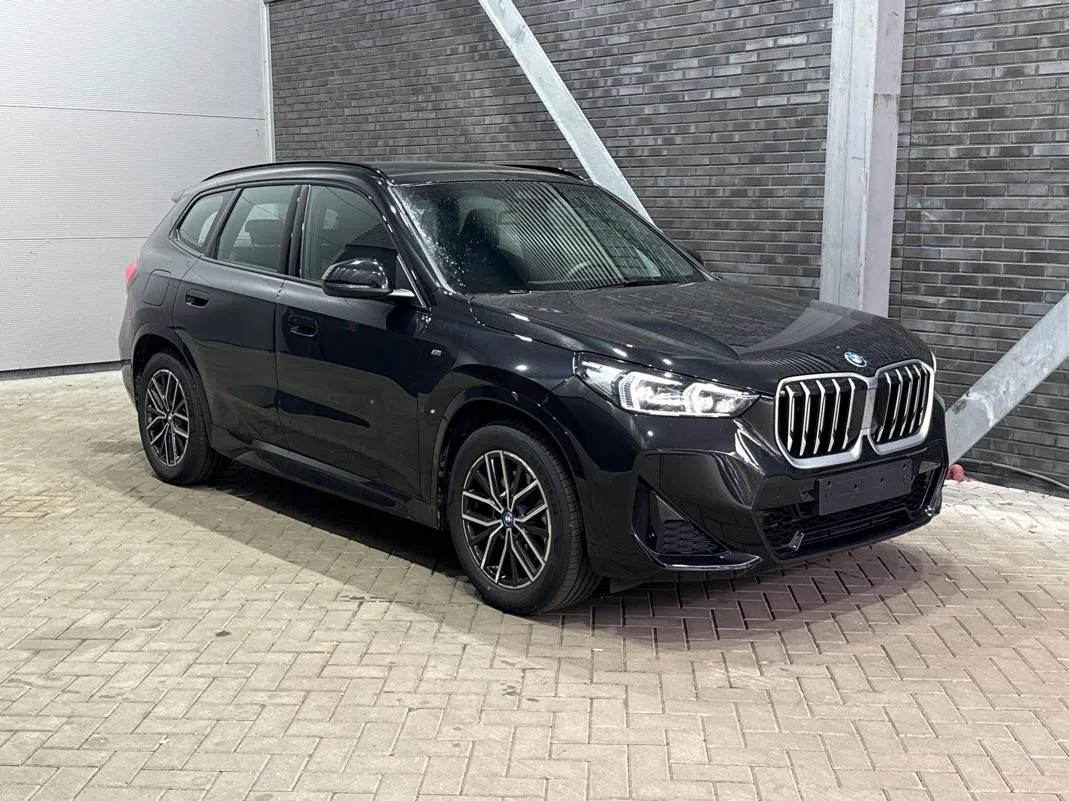 BMW X1 (2025) — foto 1