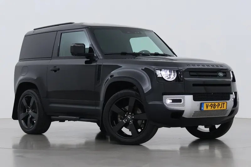 Land Rover Defender (2023)