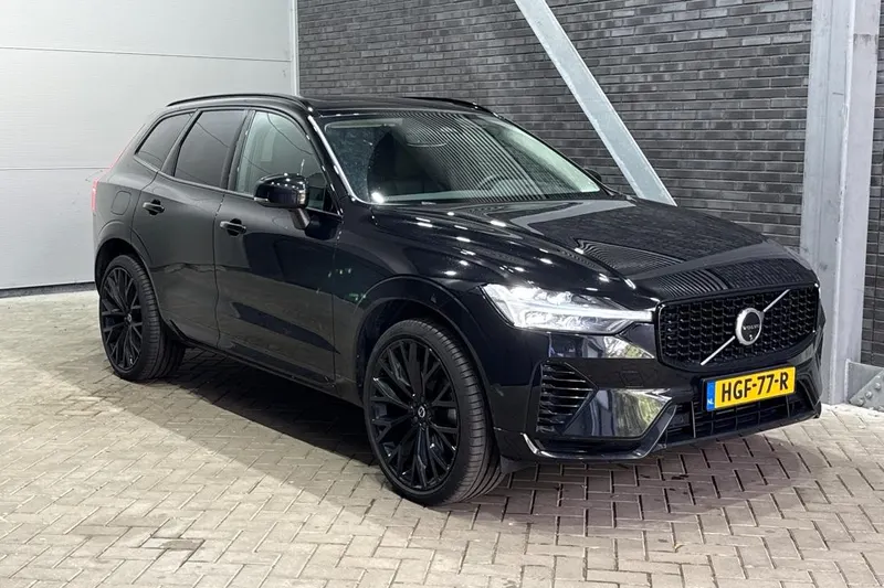 Volvo XC60 (2024)
