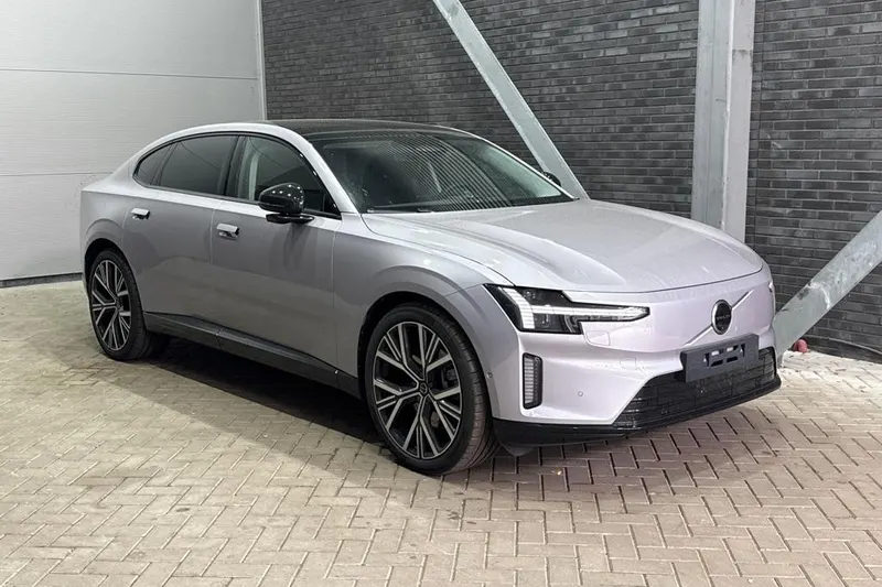 Volvo ES90 (2026)