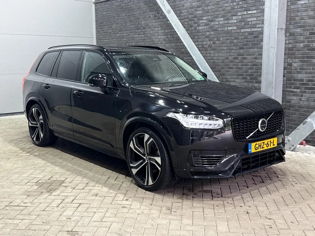 Volvo XC90 (2024) — foto 1