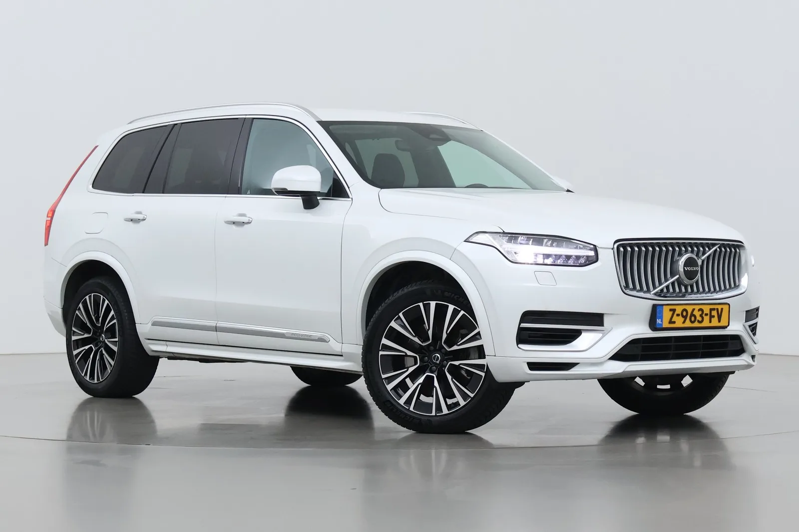 Volvo XC90 (2022) — foto 1