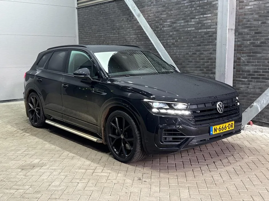 Volkswagen Touareg (2021) — foto 1
