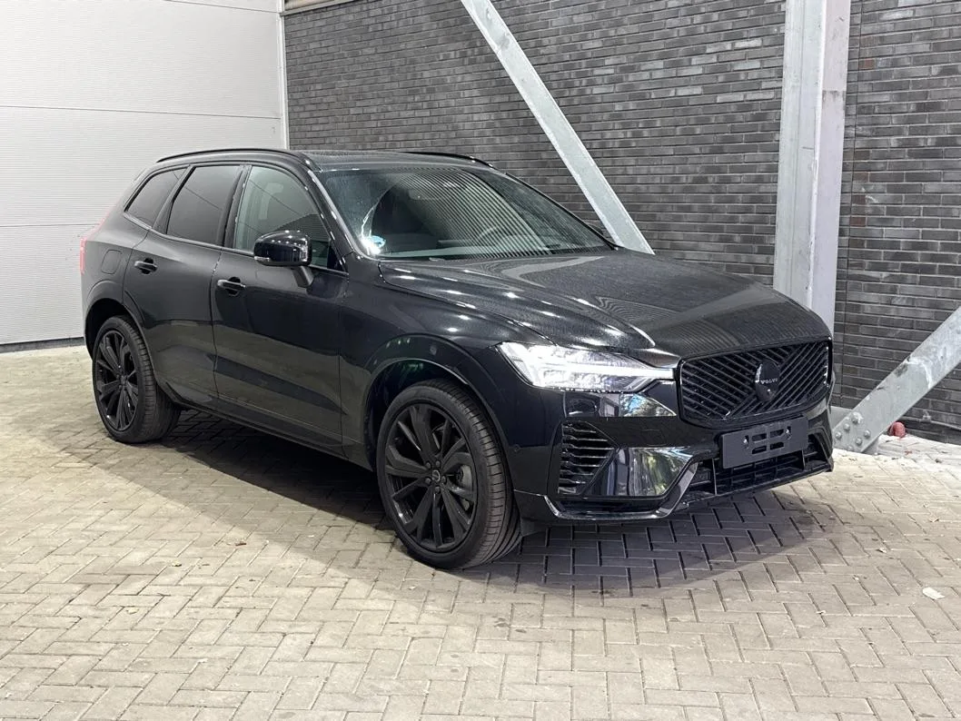Volvo XC60 (2026) — foto 1
