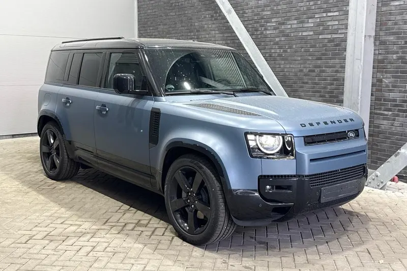 Land Rover Defender (2026)