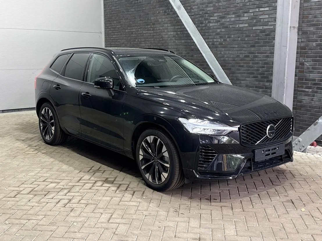 Volvo XC60 (2026) — foto 1