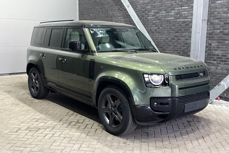 Land Rover Defender (2026)