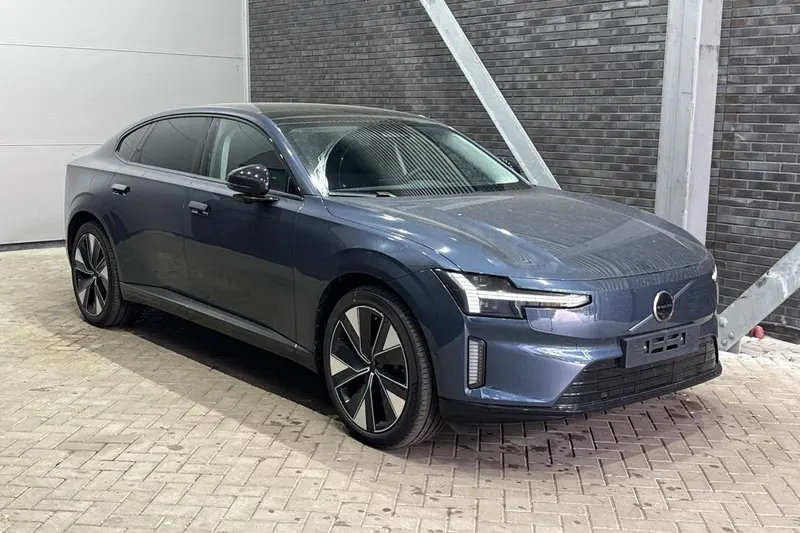 Volvo ES90 (2026)