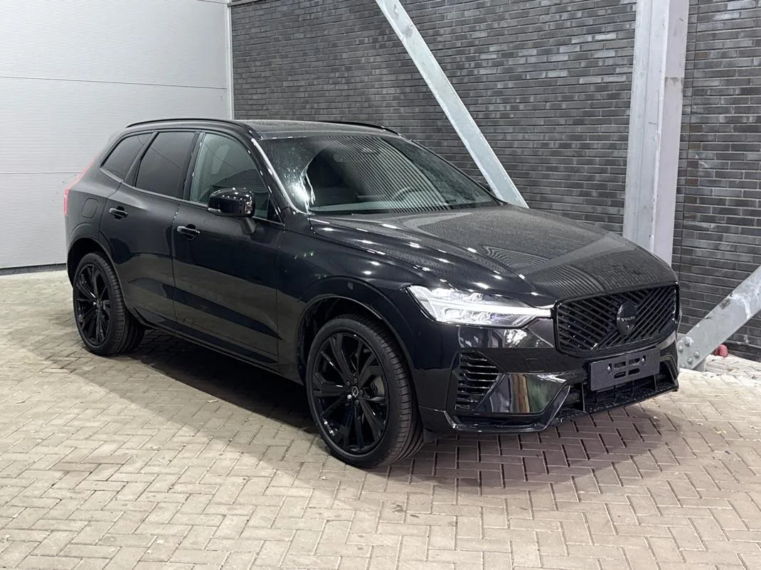 Volvo XC60 (2026) — foto 1