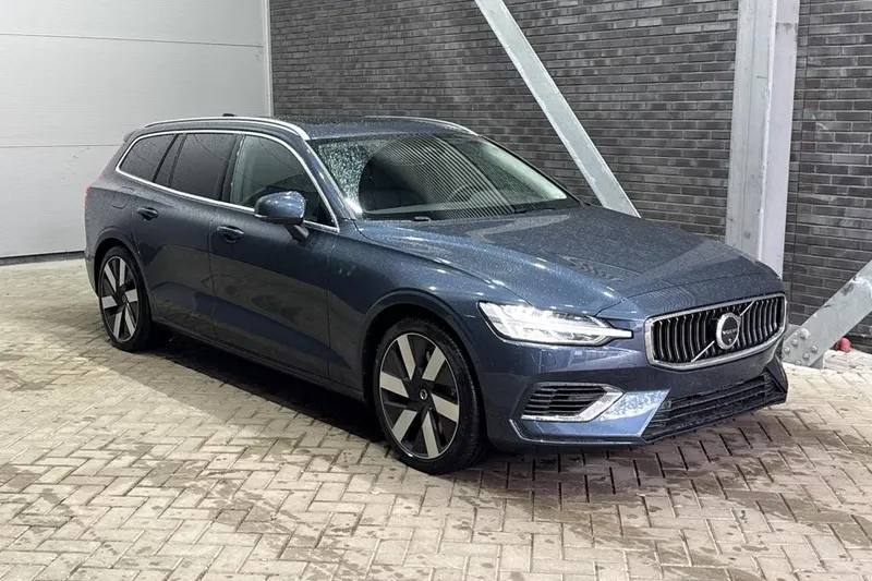 Volvo V60 (2025)