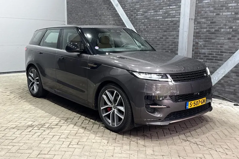Land Rover Range Rover Sport (2023)
