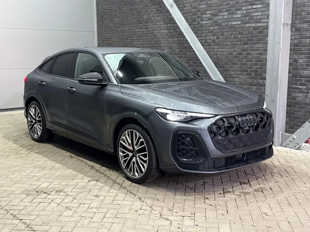 Audi Q5 Sportback (2026) — foto 1