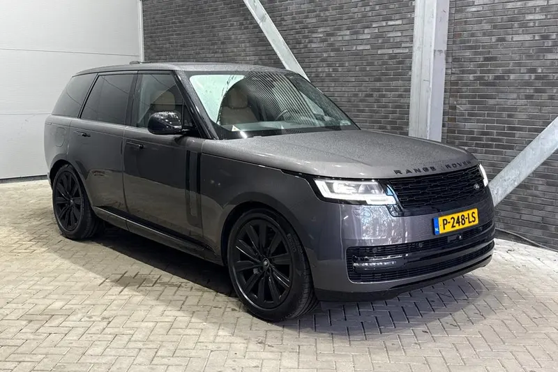 Land Rover Range Rover (2022)