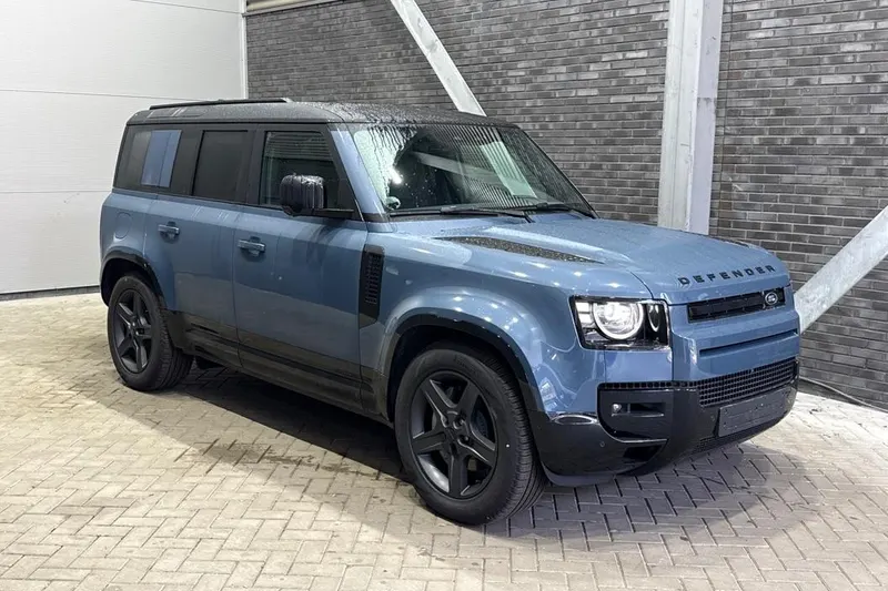 Land Rover Defender (2026)
