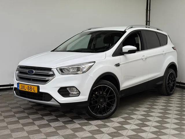 Ford Kuga (2018) — foto 1