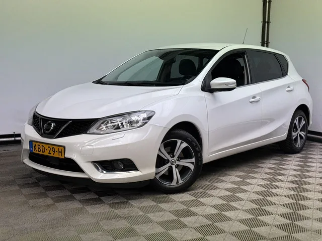 Nissan Pulsar (2015) — foto 1