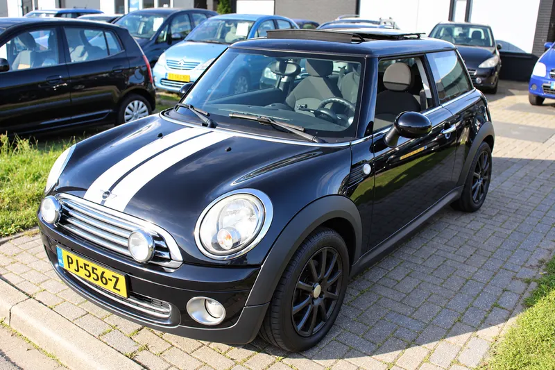 MINI Cooper (2009)