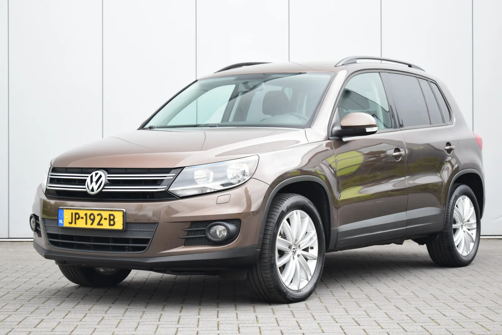 Volkswagen Tiguan (2012) — foto 1