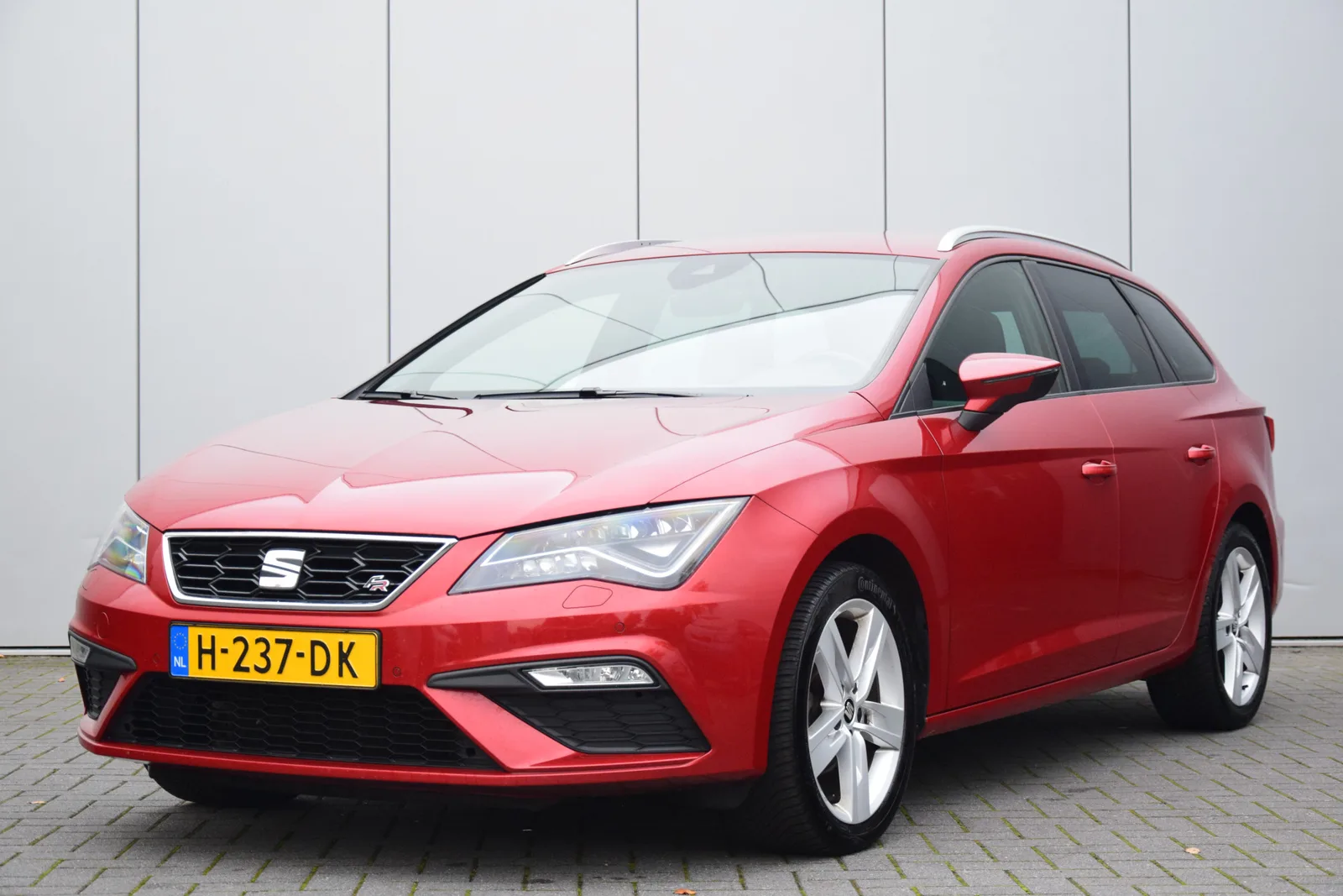 SEAT Leon (2020) — foto 1