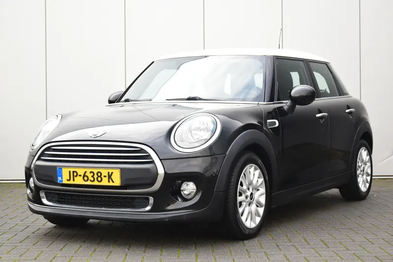 MINI One (2016)