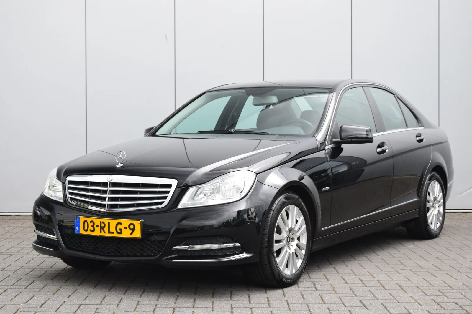 Mercedes-Benz C-Klasse (2011) — foto 1