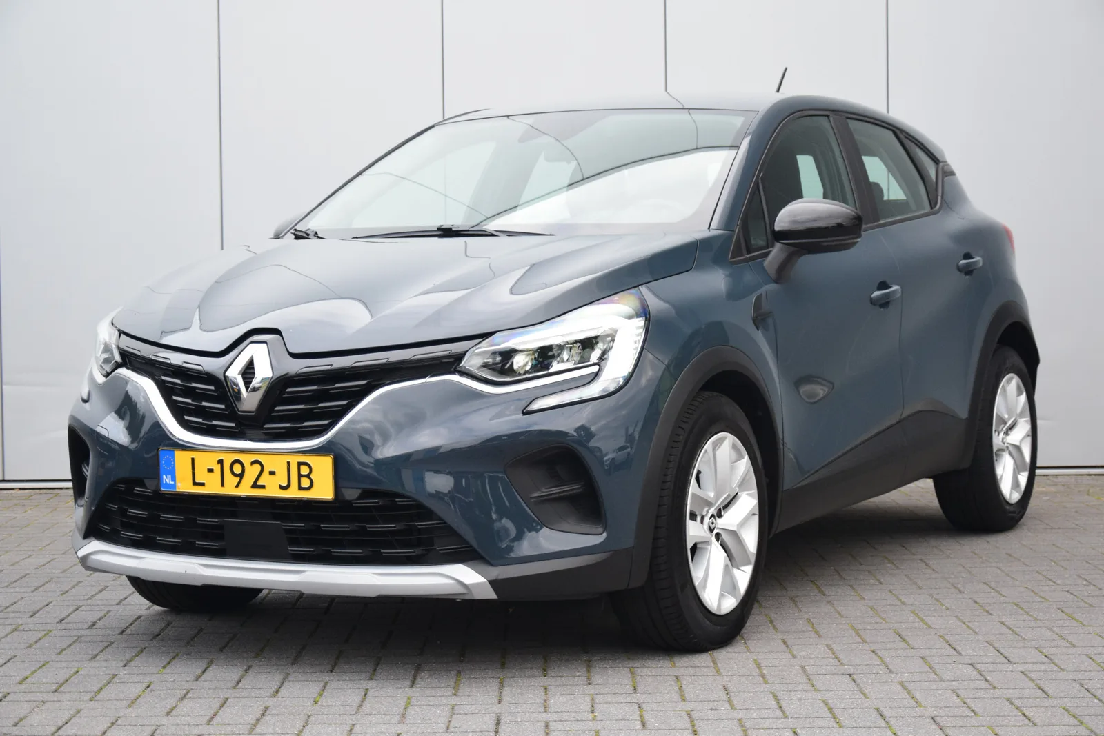 Renault Captur (2021) — foto 1