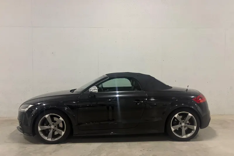 Audi TTS (2010)