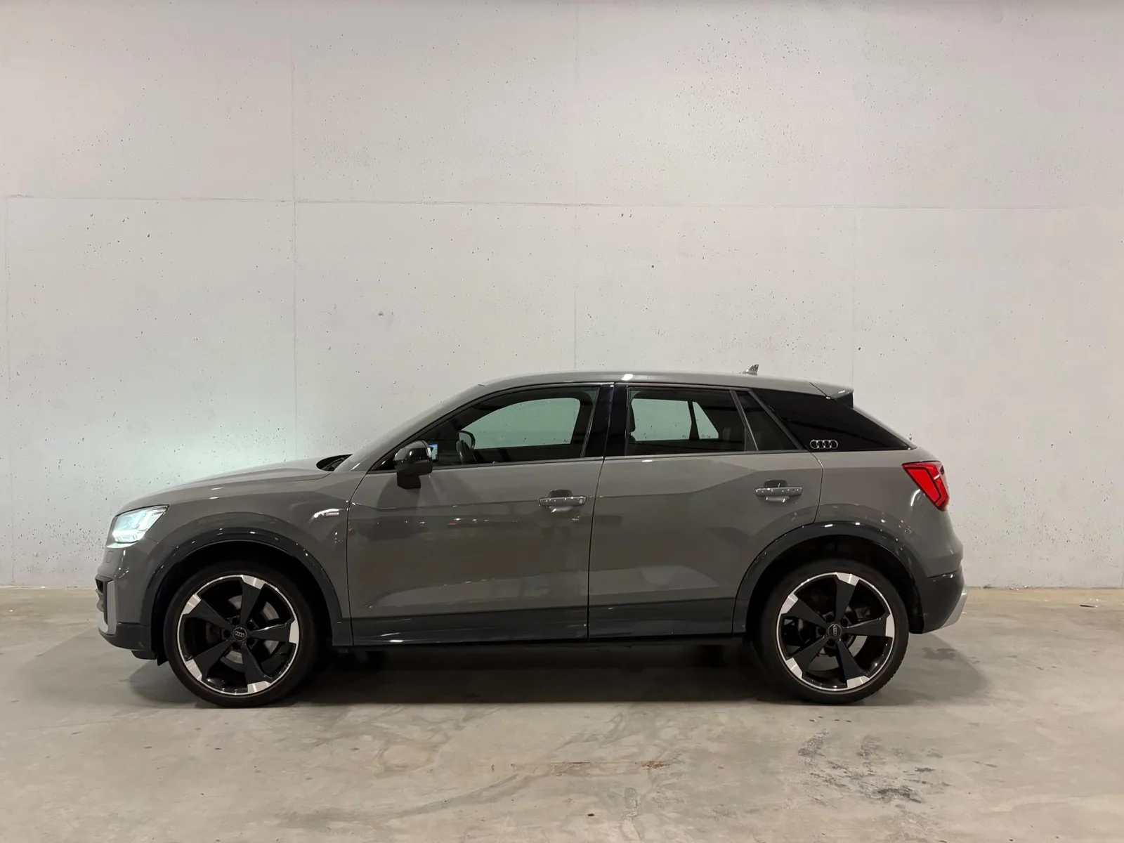 Audi Q2 (2017) — foto 1