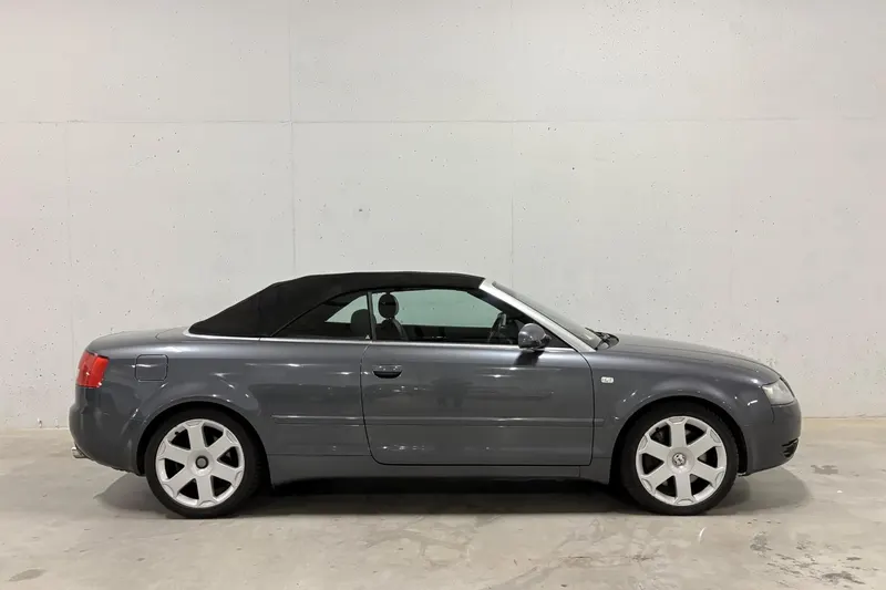 Audi S4 (2004)
