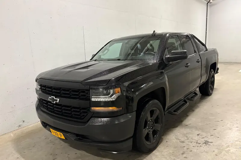 Chevrolet SILVERADO (2017)