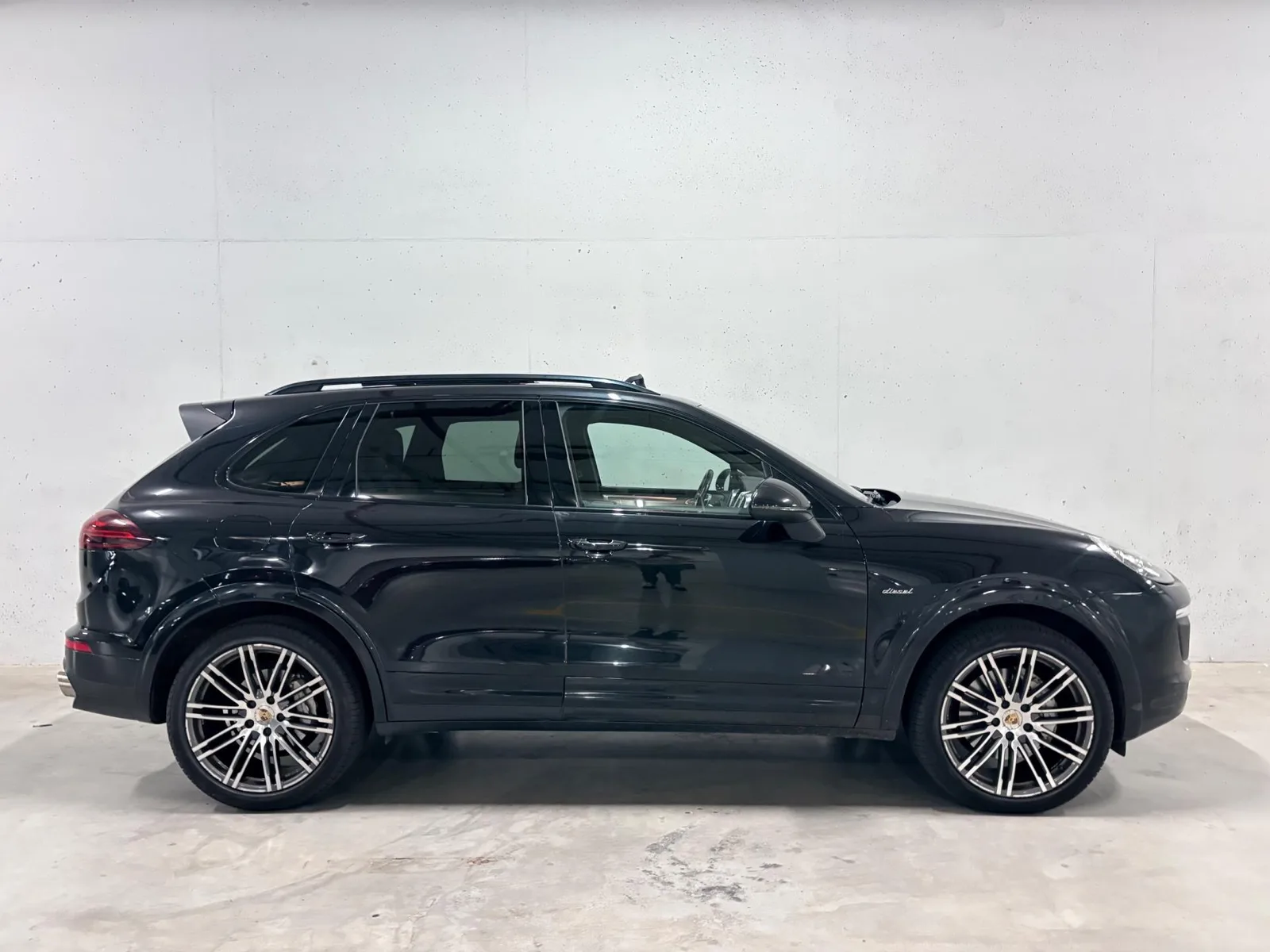 Porsche Cayenne (2015) — foto 1