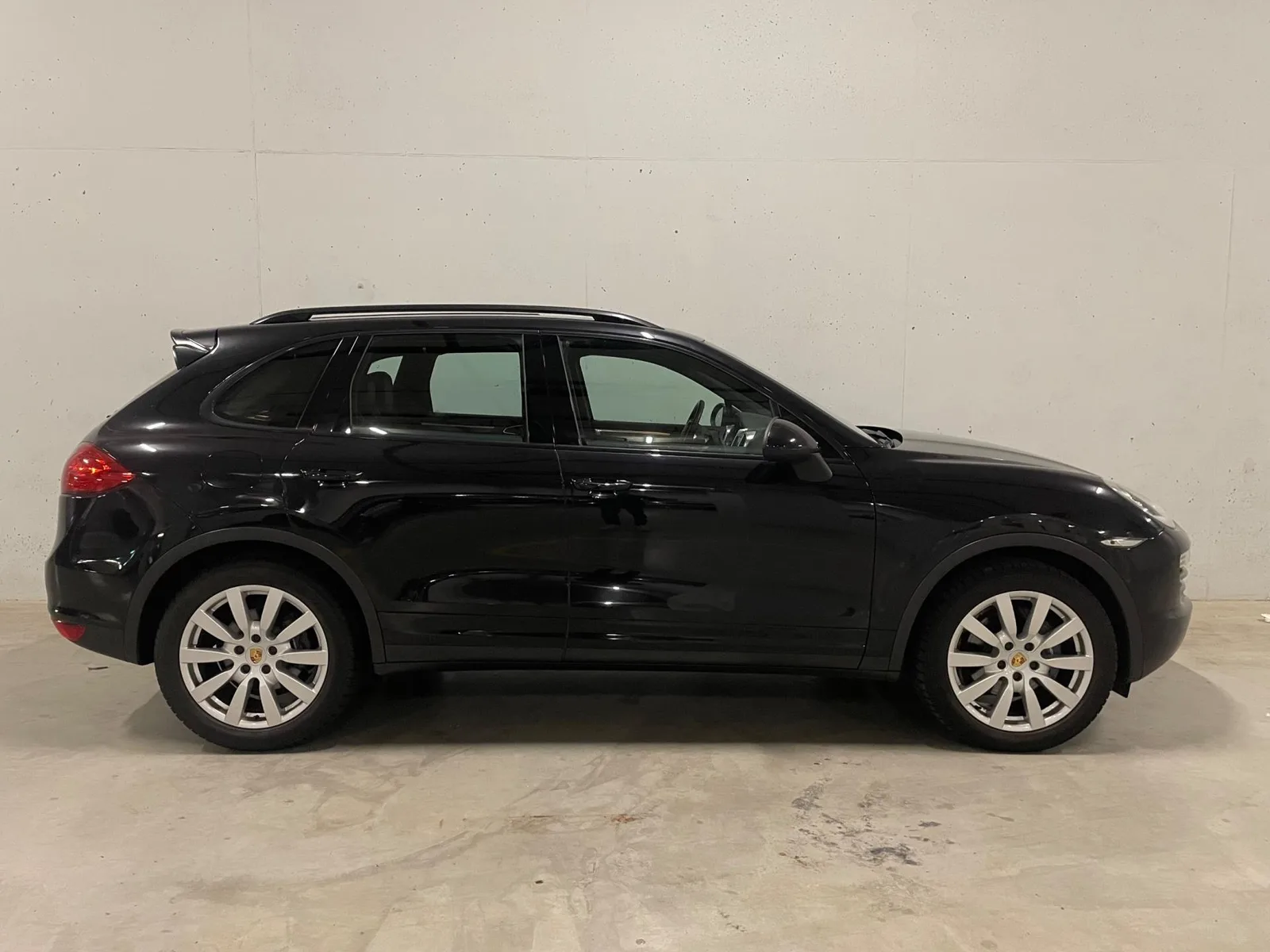 Porsche Cayenne (2012) — foto 1