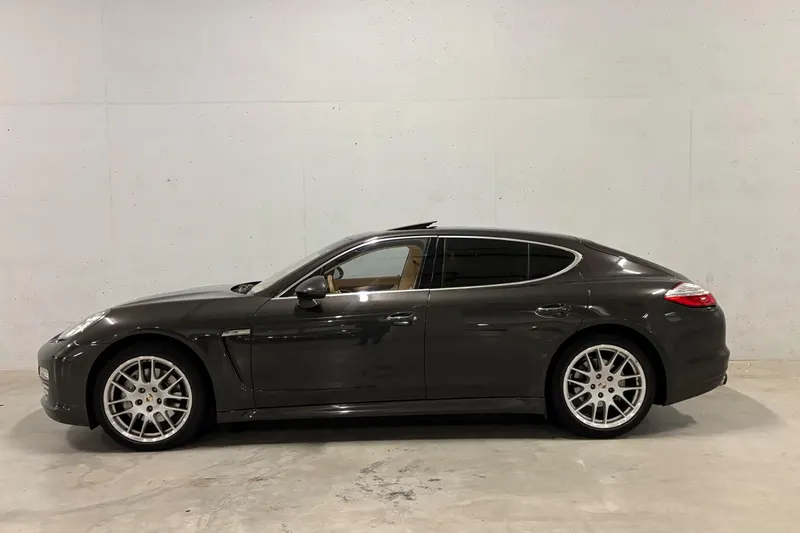 Porsche Panamera (2009)