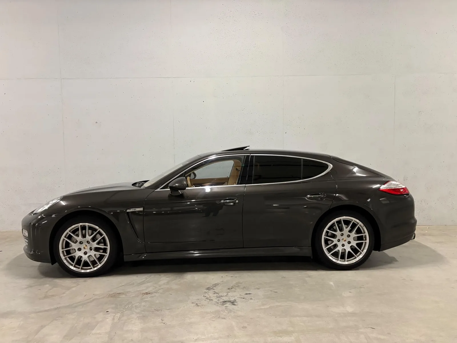Porsche Panamera (2009) — foto 1