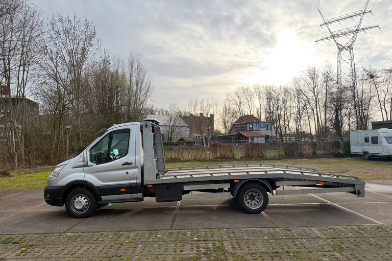 Ford Transit (2022)