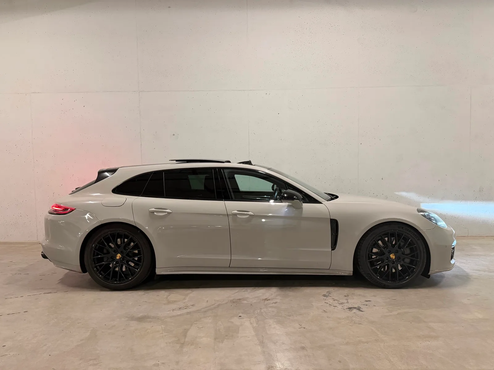Porsche Panamera (2018) — foto 1