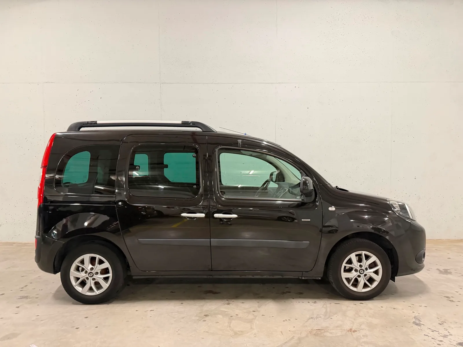 Renault Kangoo (2018) — foto 1