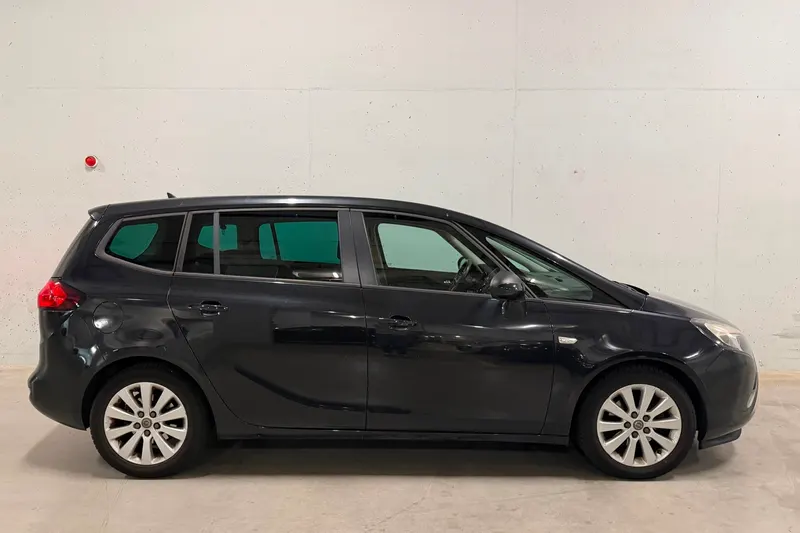 Opel Zafira Tourer (2015)