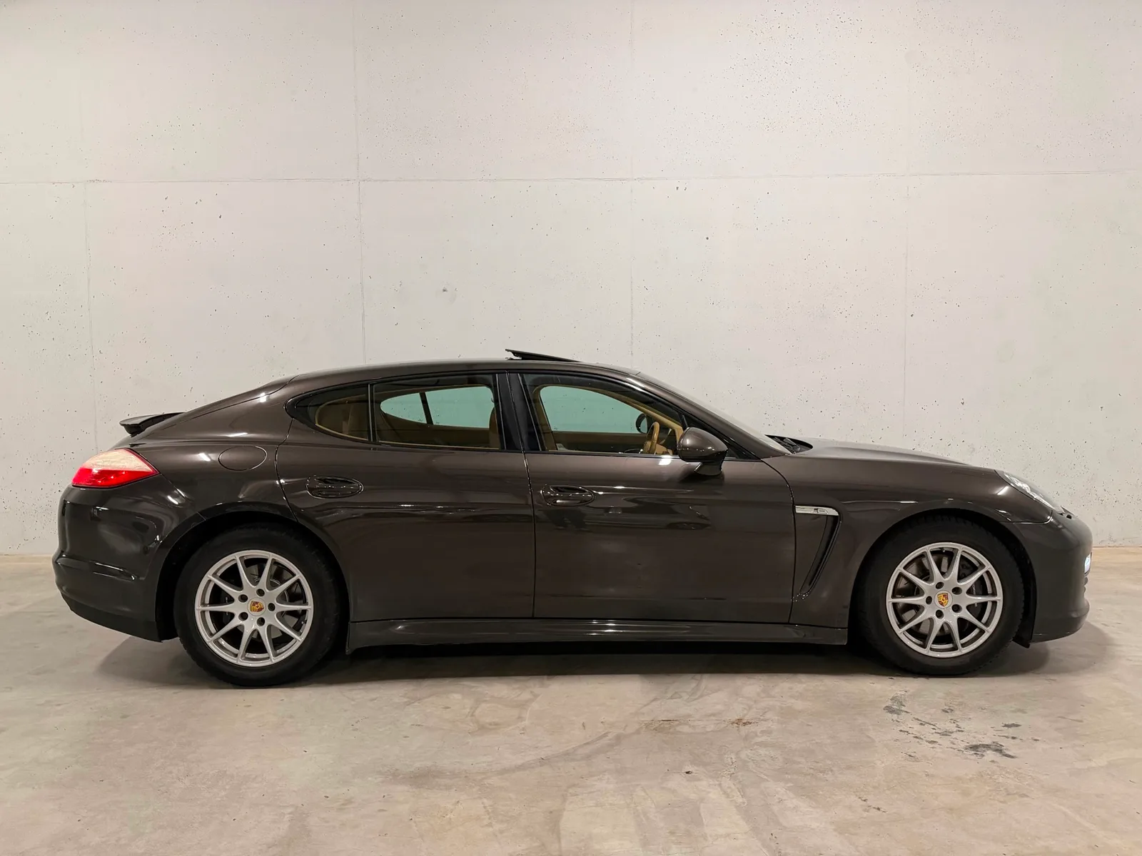 Porsche Panamera (2012) — foto 1