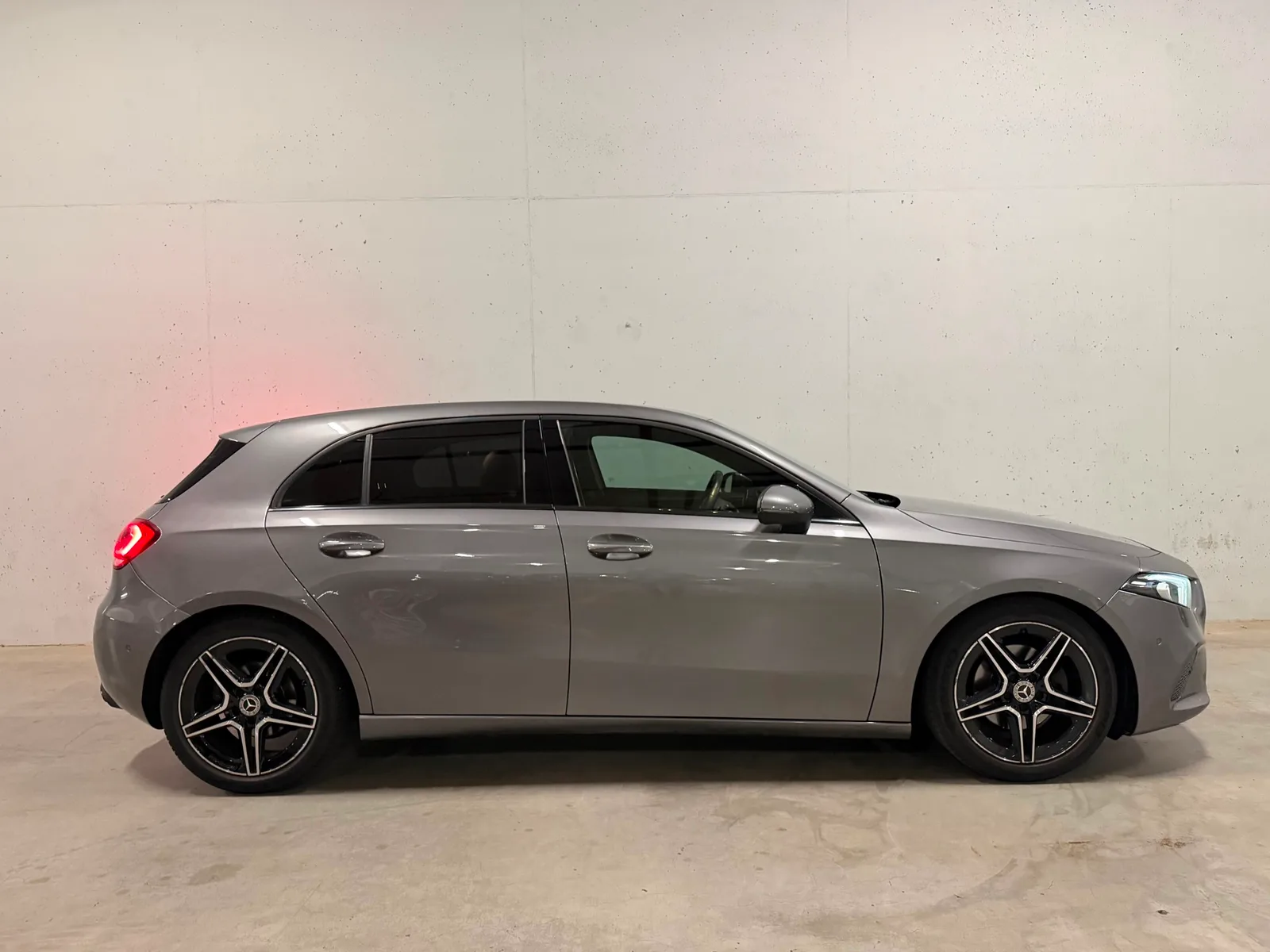 Mercedes-Benz A-Klasse (2019) — foto 1