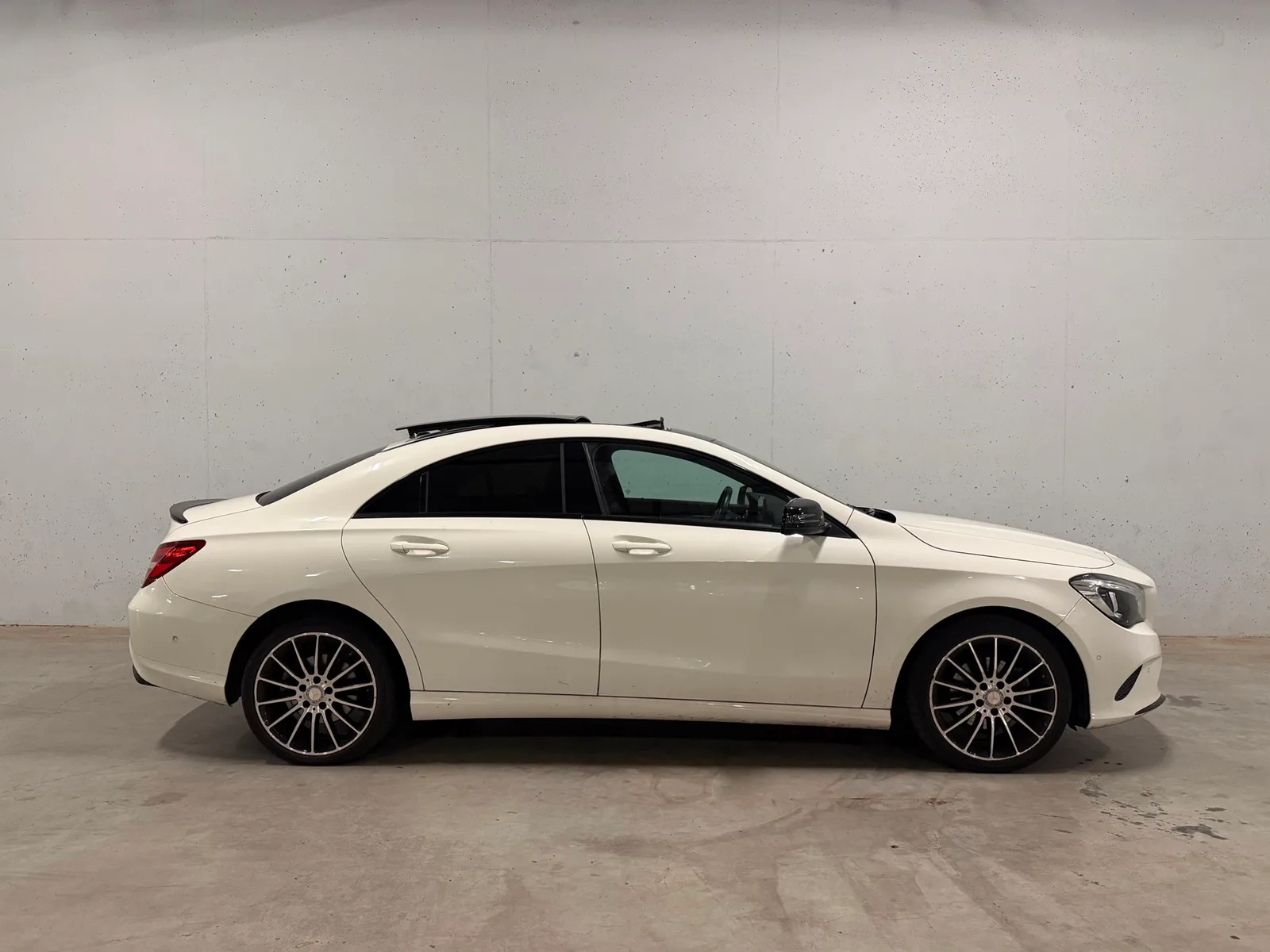 Mercedes-Benz CLA-Klasse (2017) — foto 1
