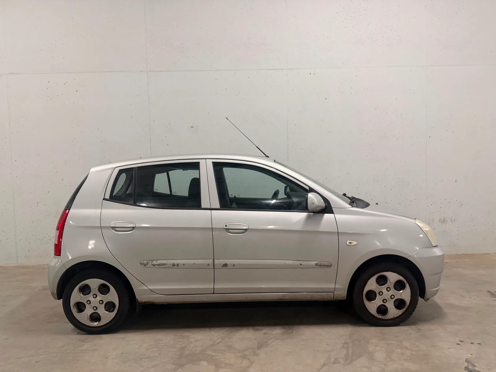 Kia Picanto (2006) — foto 1