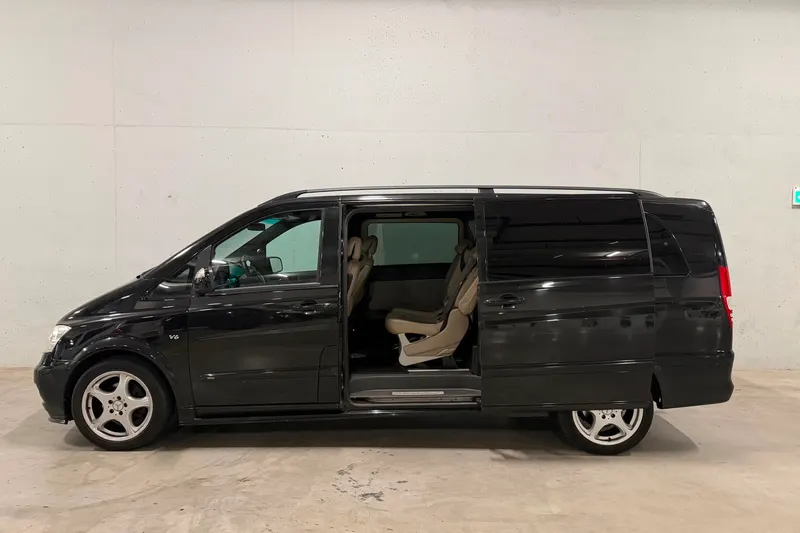 Mercedes-Benz Viano (2010)