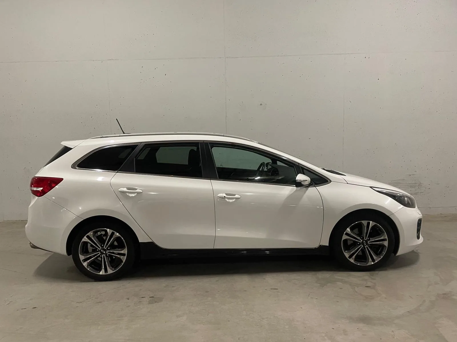 Kia Cee'd (2016) — foto 1