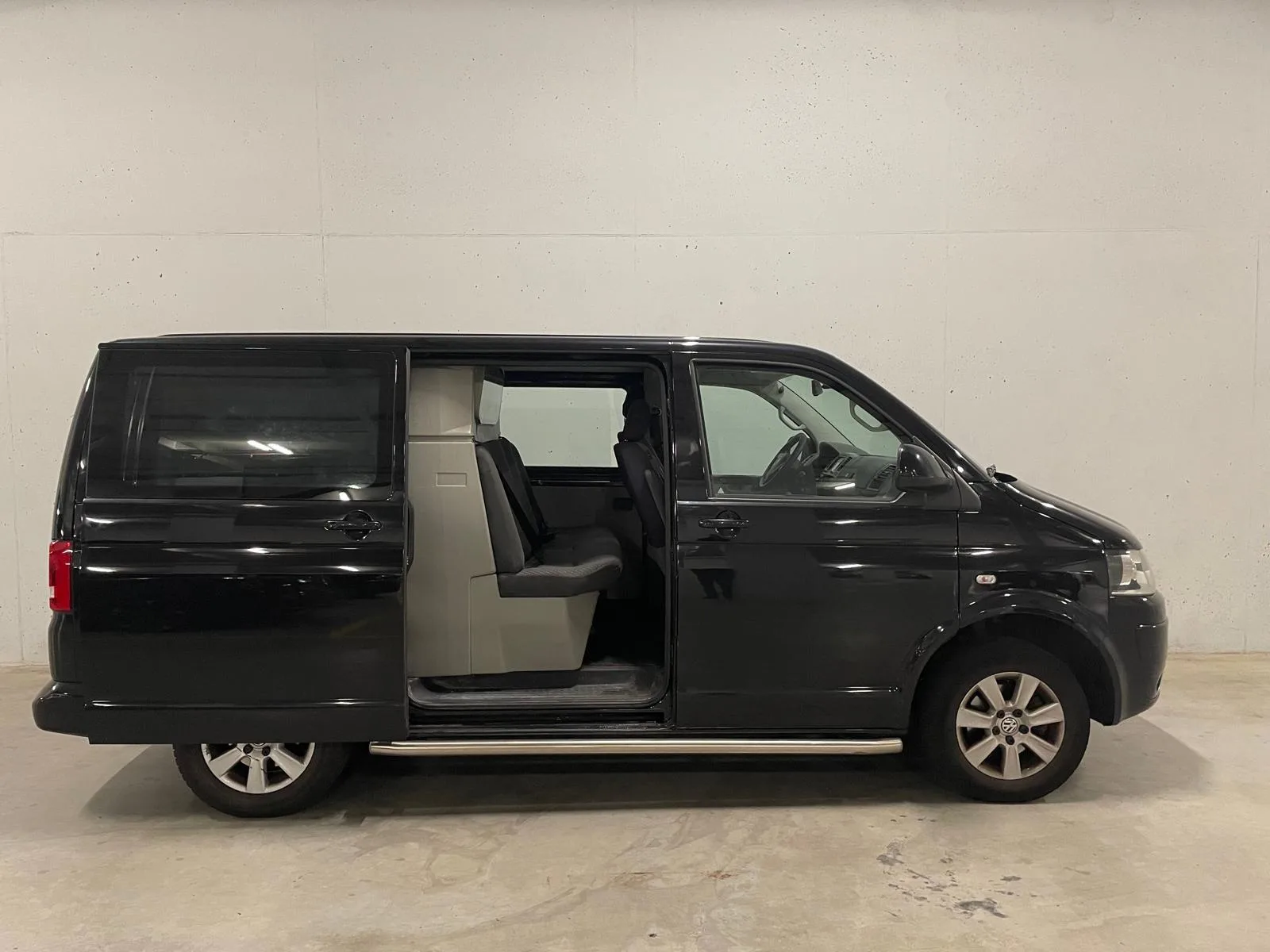 Volkswagen Transporter (2012) — foto 1