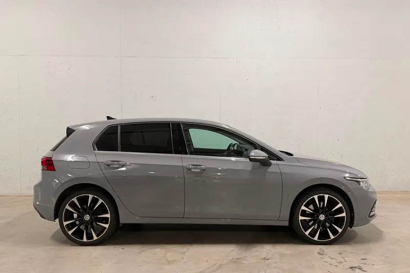 Volkswagen Golf (2020)