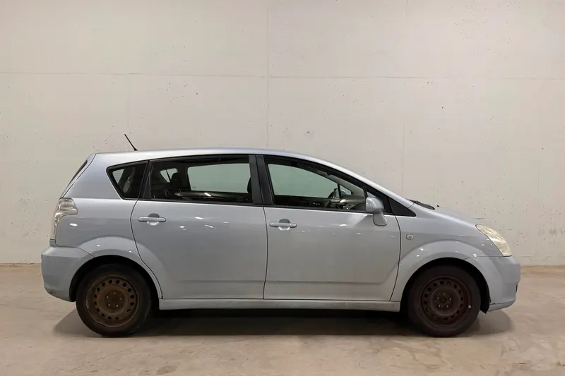 Toyota Verso (2005)